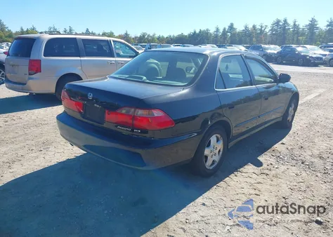 1999 Honda Accord Ex V6 z USA, uszkodzony, nr VIN 1HGCG1650XA019073